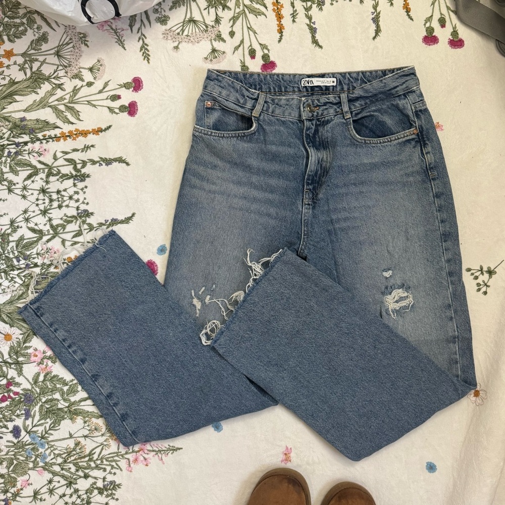 Zara Distressed Jeans